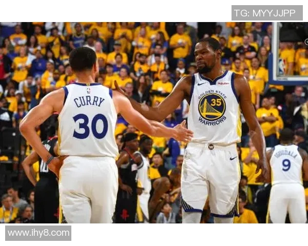 夏普半场表现高效稳定输出贡献9分1板1助1断助球队稳住局势